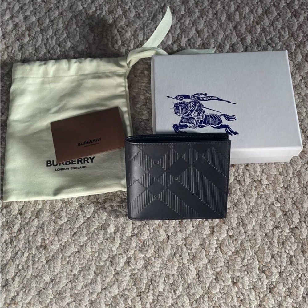 Burberry Men’s Embossed Check Slim Bifold Wallet NEW